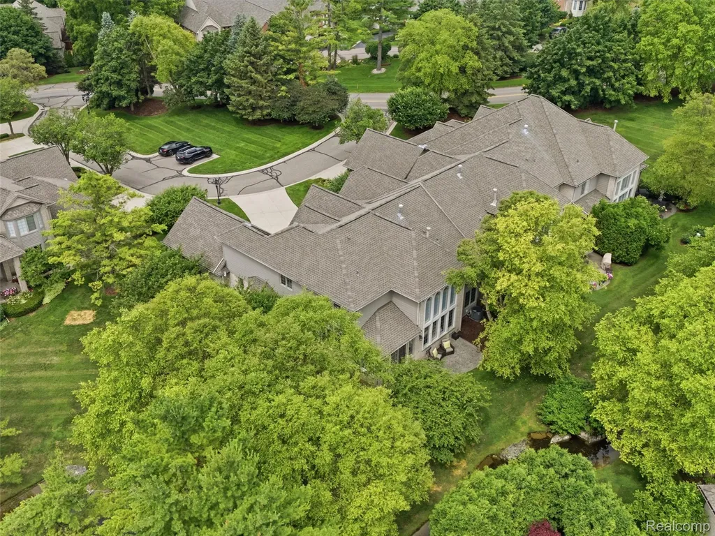 6728 Cascade Court Independence Charter Township MI 48348