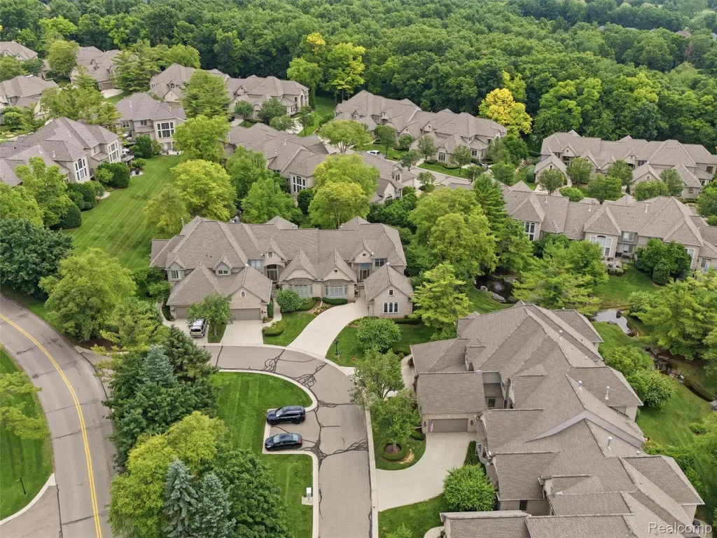 6728 Cascade Court Independence Charter Township MI 48348