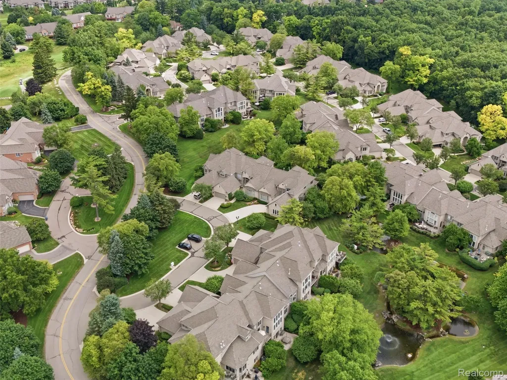 6728 Cascade Court Independence Charter Township MI 48348