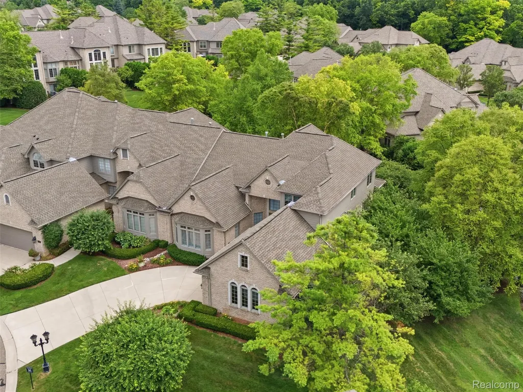 6728 Cascade Court Independence Charter Township MI 48348