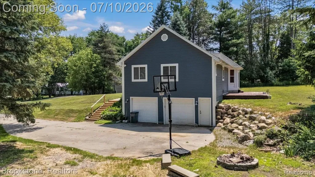 2630 Julie Drive Oregon Township MI 48421