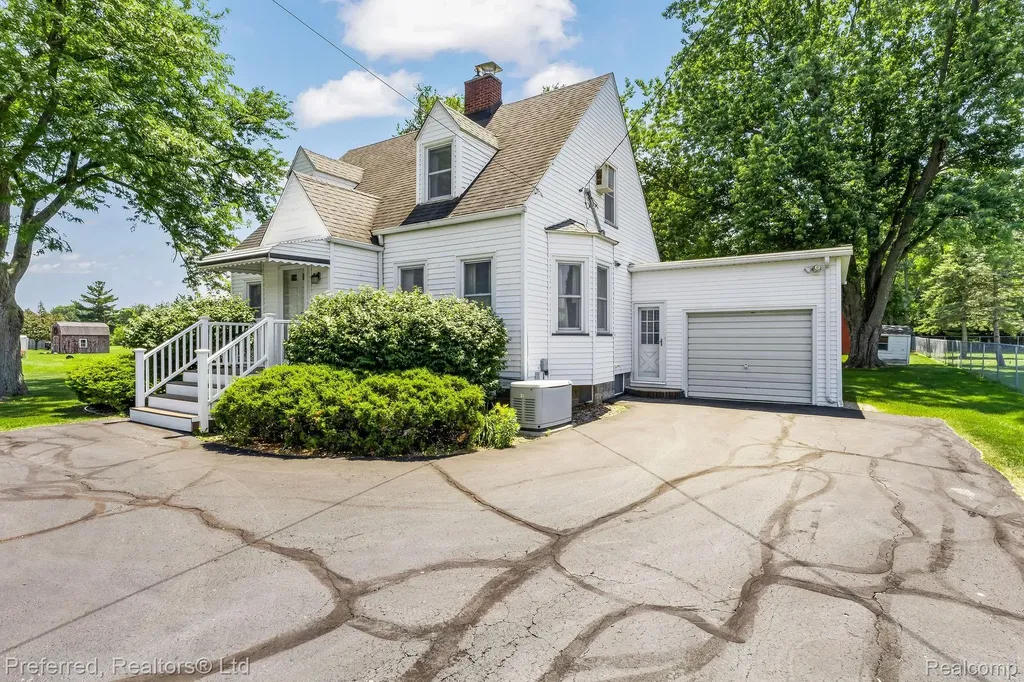 3792 Wheeler Road Bangor Charter Township MI 48706