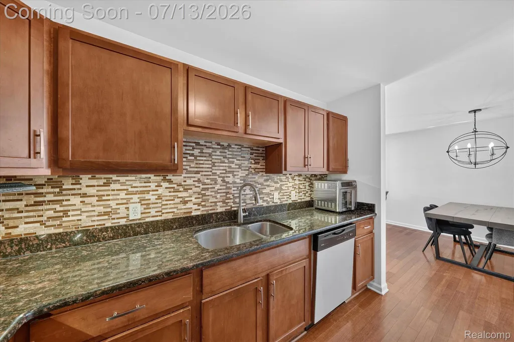 53118 Providence Drive E Shelby Charter Township MI 48316