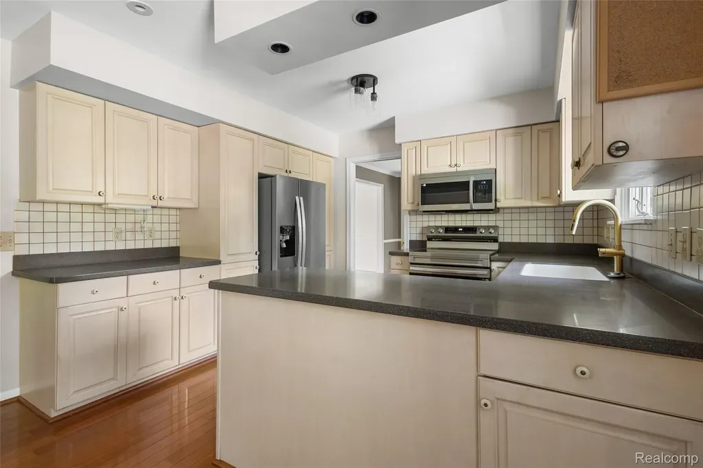 2632 Kopson Court Bloomfield Hills City MI 48304