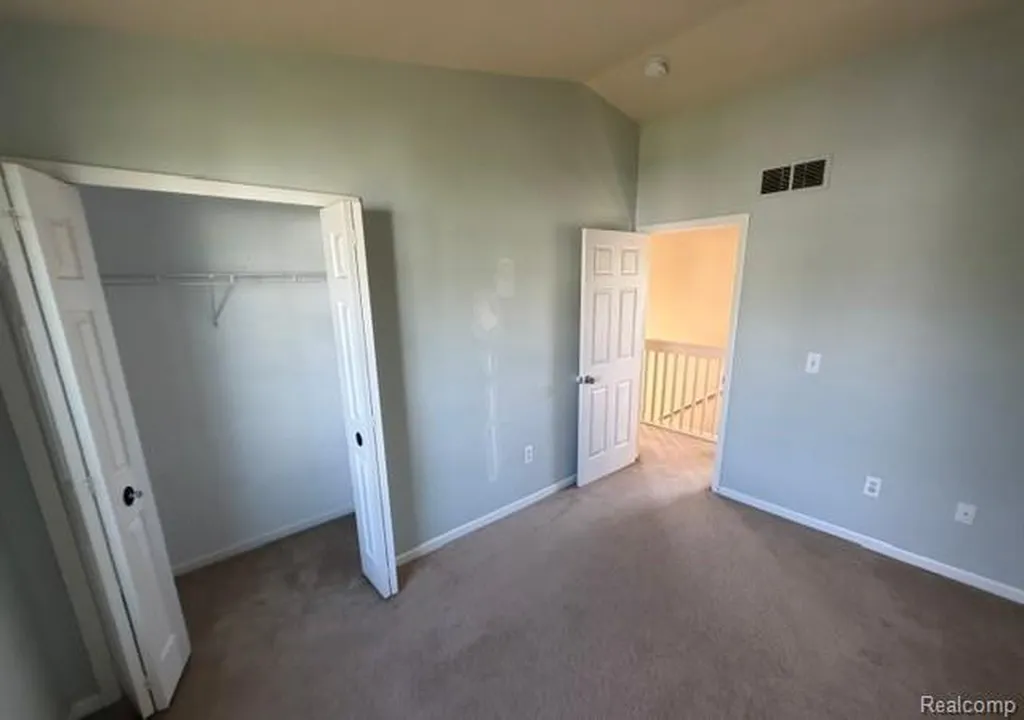 88 Champlain Boulevard Marion Township MI 48843