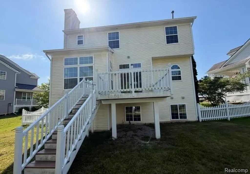 88 Champlain Boulevard Marion Township MI 48843