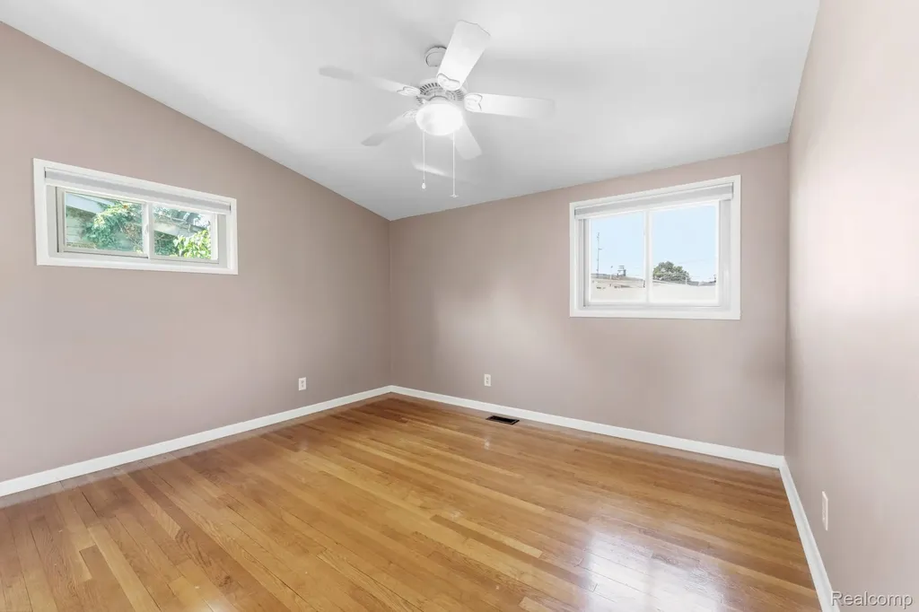 9971 Hartel Court Livonia City MI 48150