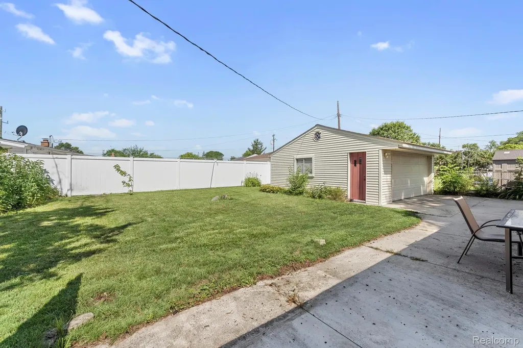 9971 Hartel Court Livonia City MI 48150