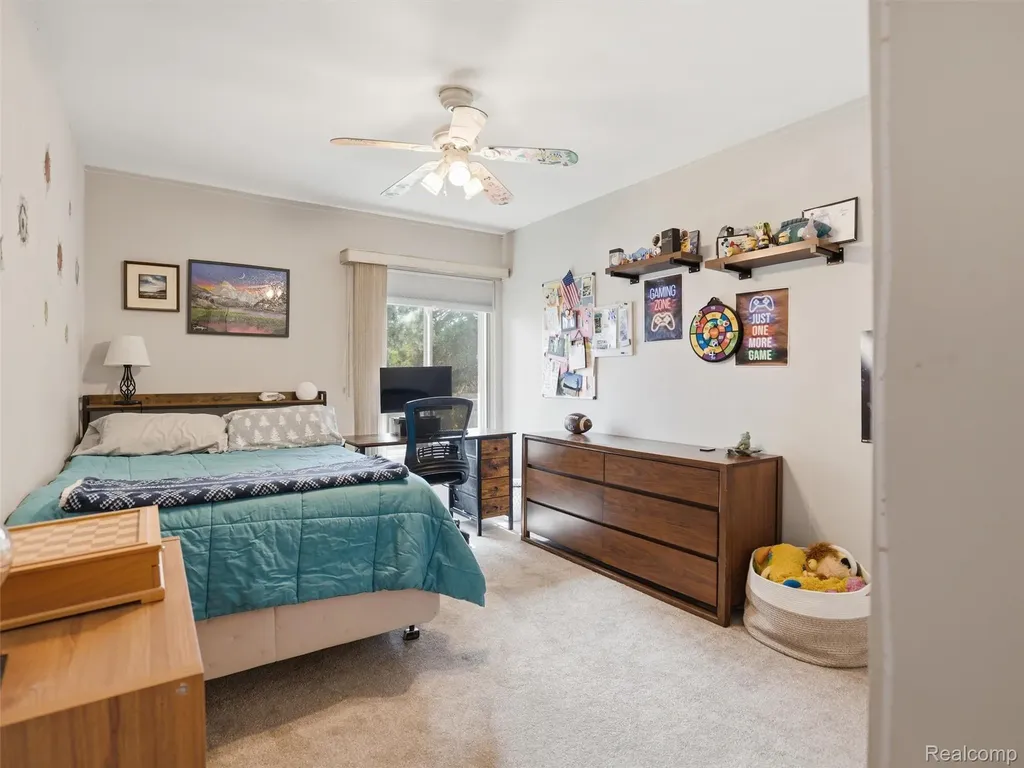 1975 Klingensmith Road Bloomfield Hills City MI 48302