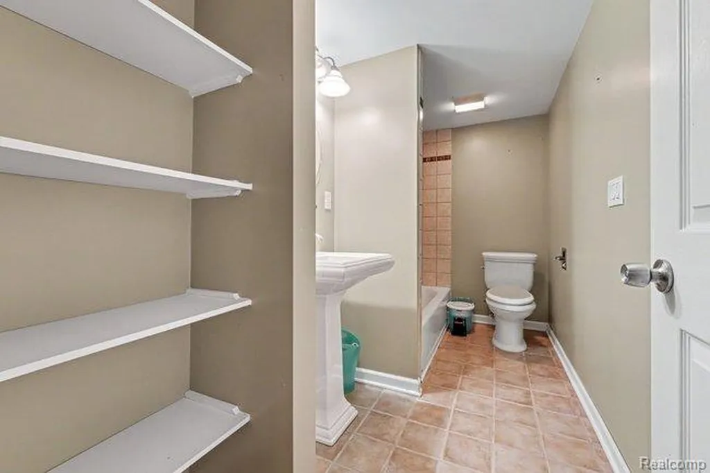 57554 Brookfield Way Washington Township MI 48094