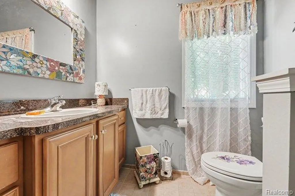 57554 Brookfield Way Washington Township MI 48094