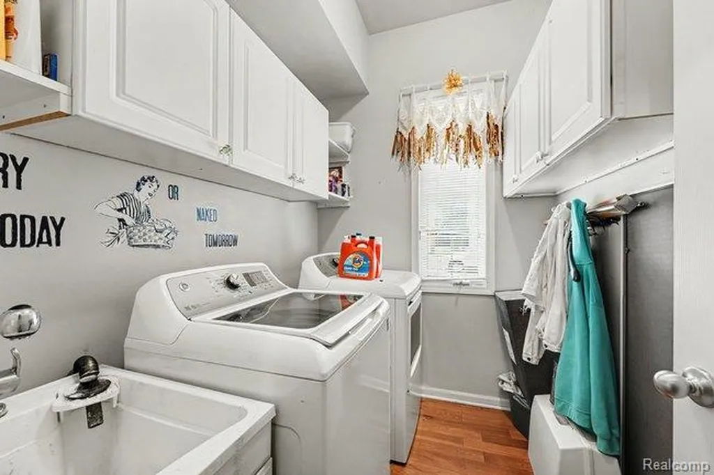 57554 Brookfield Way Washington Township MI 48094