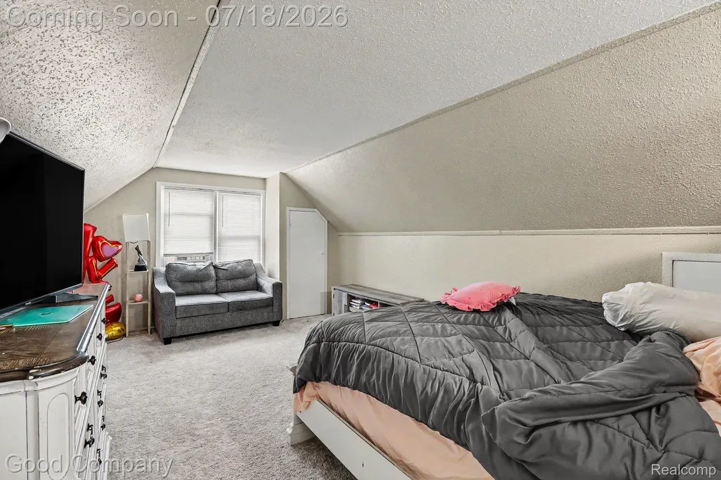 12882 Riverdale Avenue Detroit City MI 48223