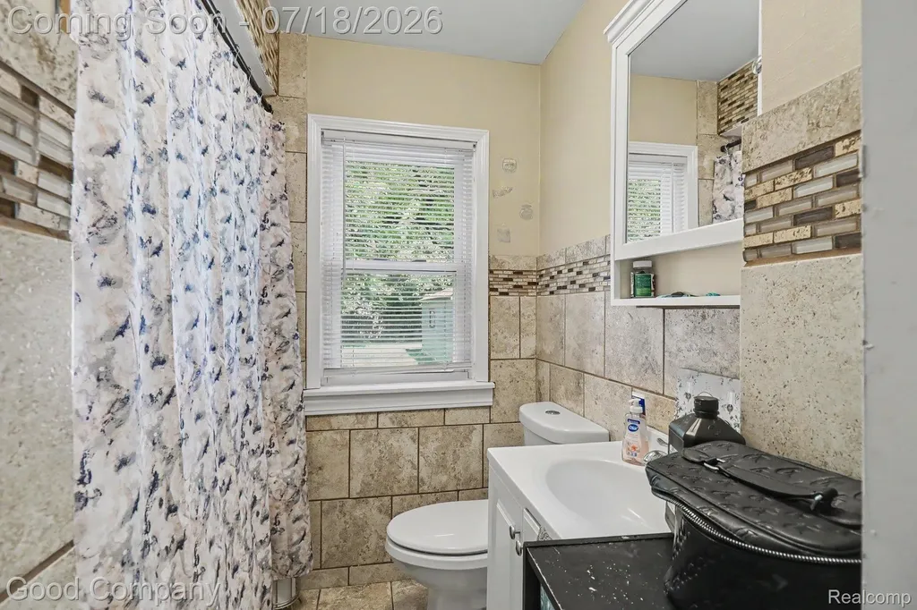 12882 Riverdale Avenue Detroit City MI 48223
