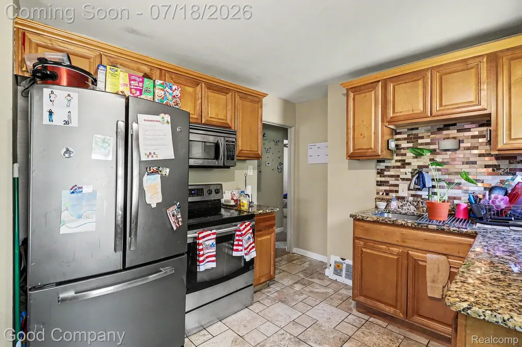 12882 Riverdale Avenue Detroit City MI 48223