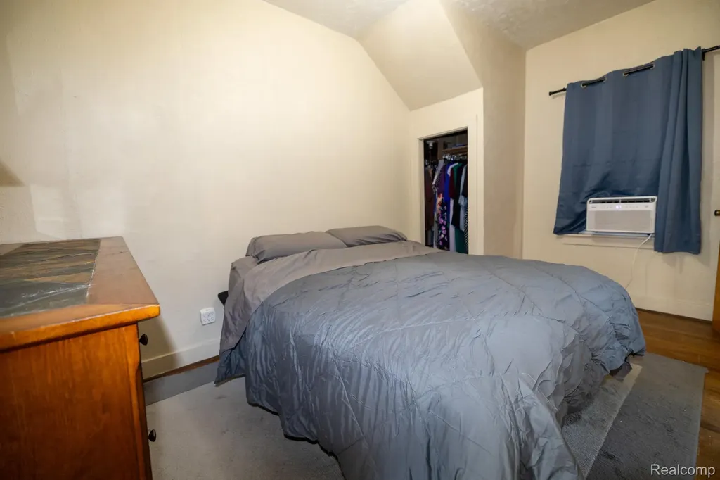 131 Starr Avenue Waterford Charter Township MI 48328