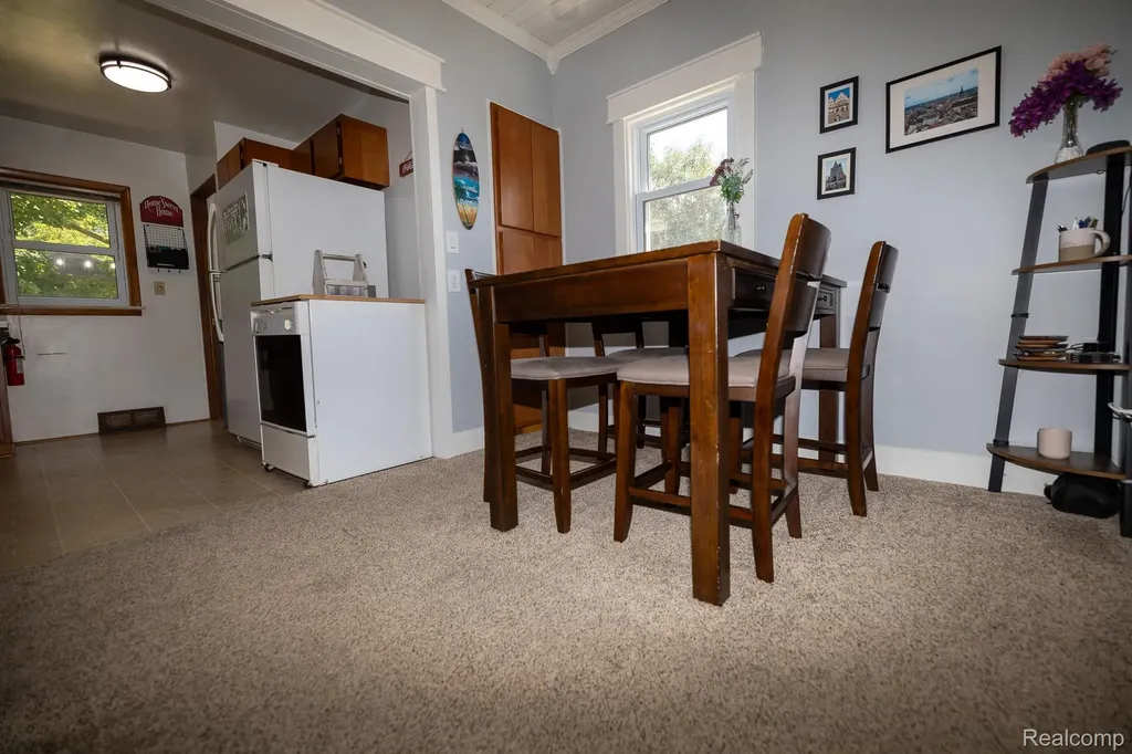 131 Starr Avenue Waterford Charter Township MI 48328