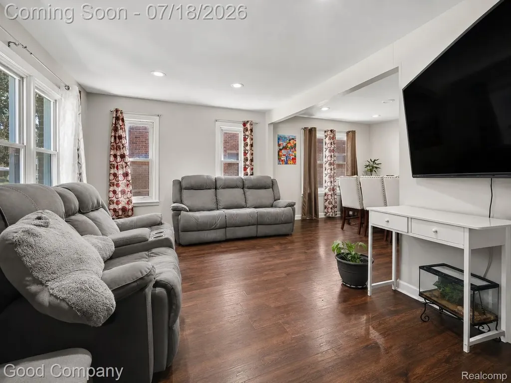 15131 Vaughan Street Detroit City MI 48223