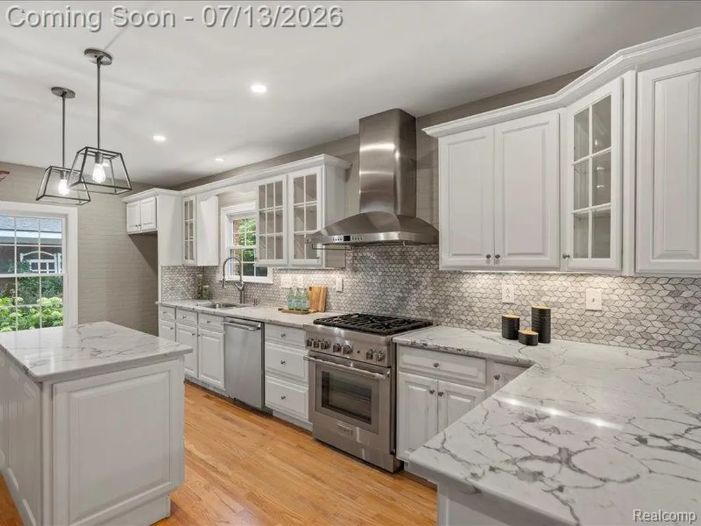 6420 Commerce Road West Bloomfield Charter Township MI 48324