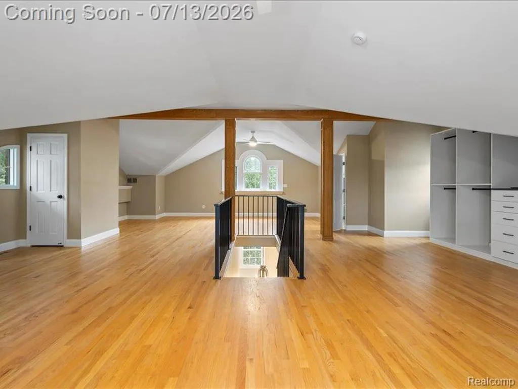 6420 Commerce Road West Bloomfield Charter Township MI 48324