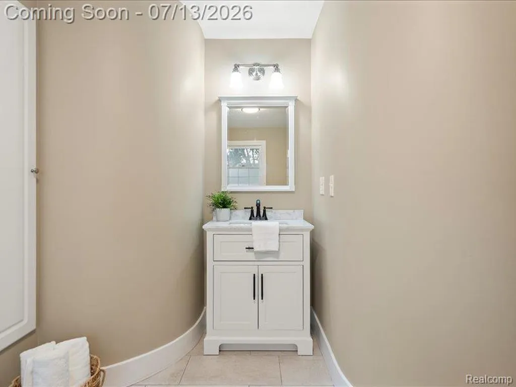 6420 Commerce Road West Bloomfield Charter Township MI 48324
