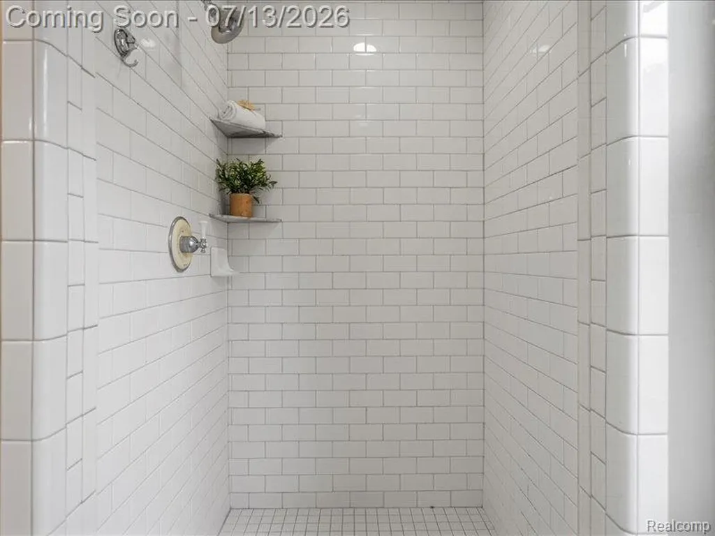 6420 Commerce Road West Bloomfield Charter Township MI 48324