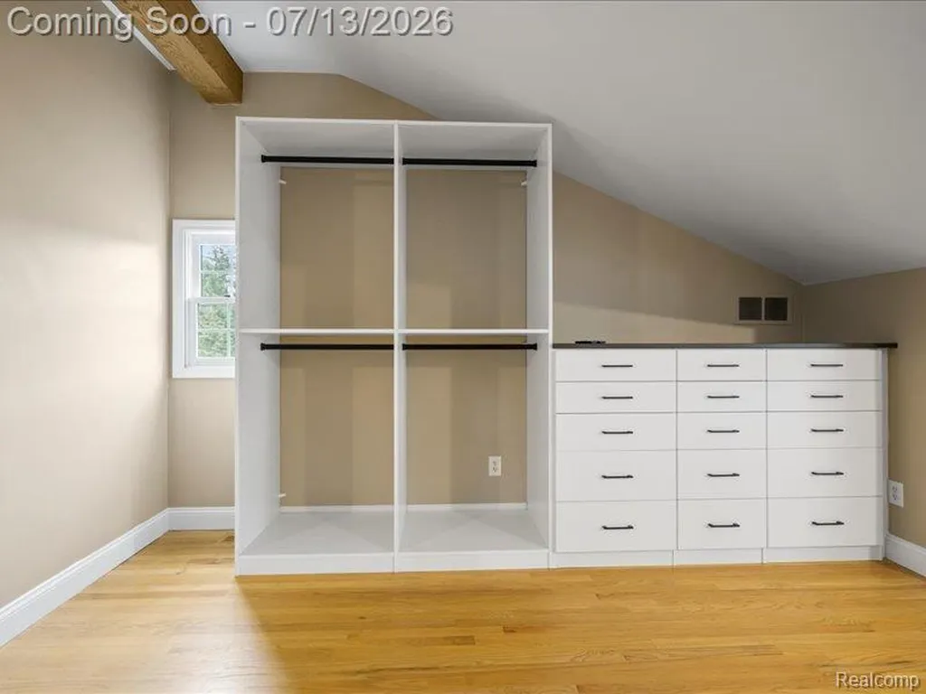 6420 Commerce Road West Bloomfield Charter Township MI 48324