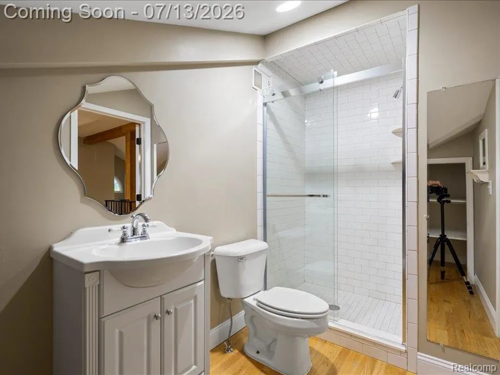 6420 Commerce Road West Bloomfield Charter Township MI 48324