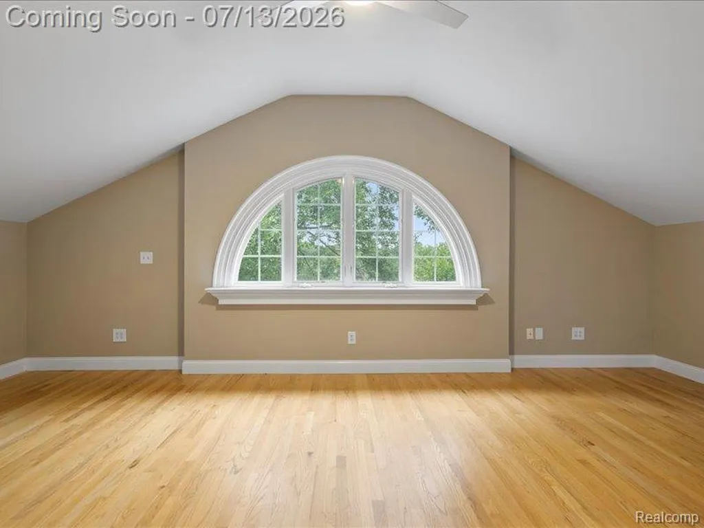 6420 Commerce Road West Bloomfield Charter Township MI 48324