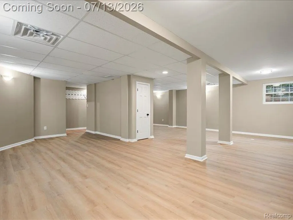 6420 Commerce Road West Bloomfield Charter Township MI 48324