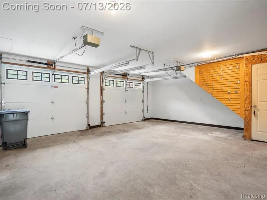 6420 Commerce Road West Bloomfield Charter Township MI 48324
