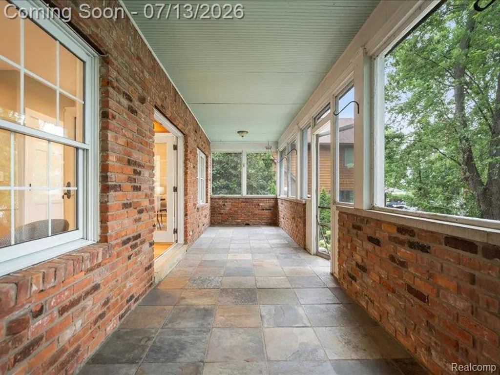 6420 Commerce Road West Bloomfield Charter Township MI 48324