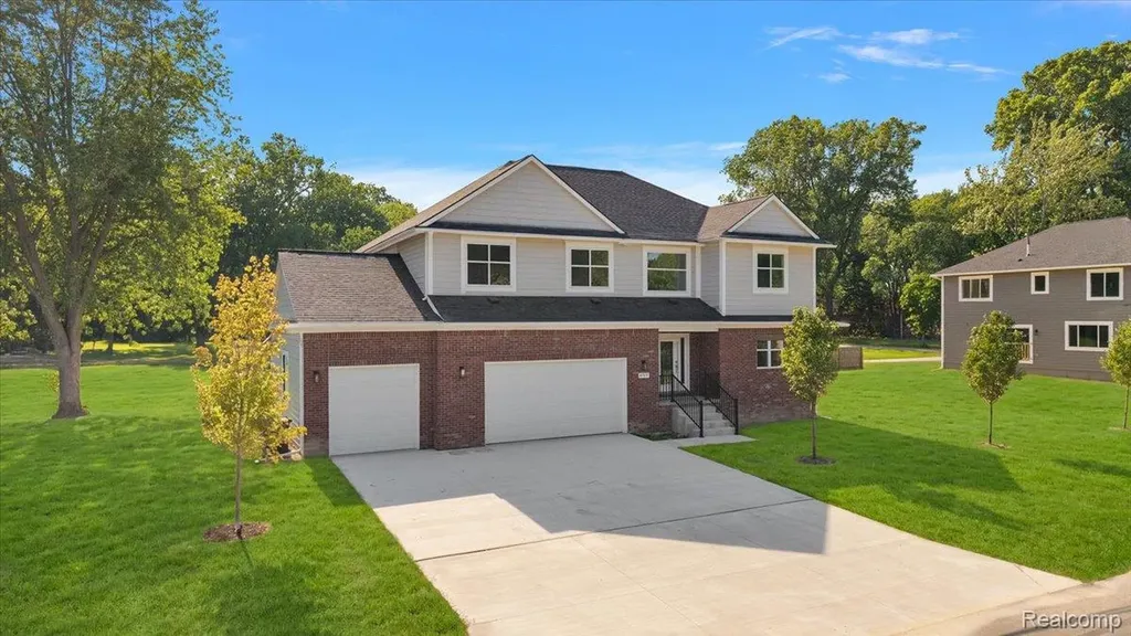 47515 Vanker Avenue Shelby Charter Township MI 48317