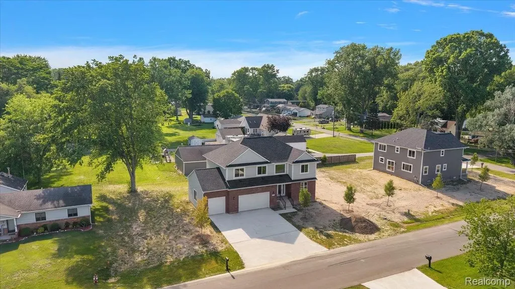 47515 Vanker Avenue Shelby Charter Township MI 48317