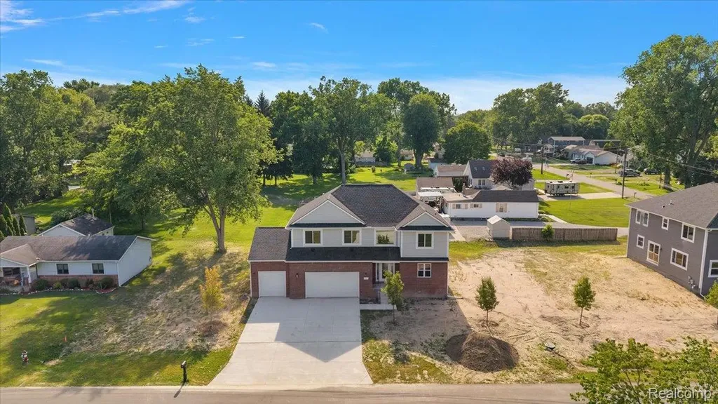 47515 Vanker Avenue Shelby Charter Township MI 48317