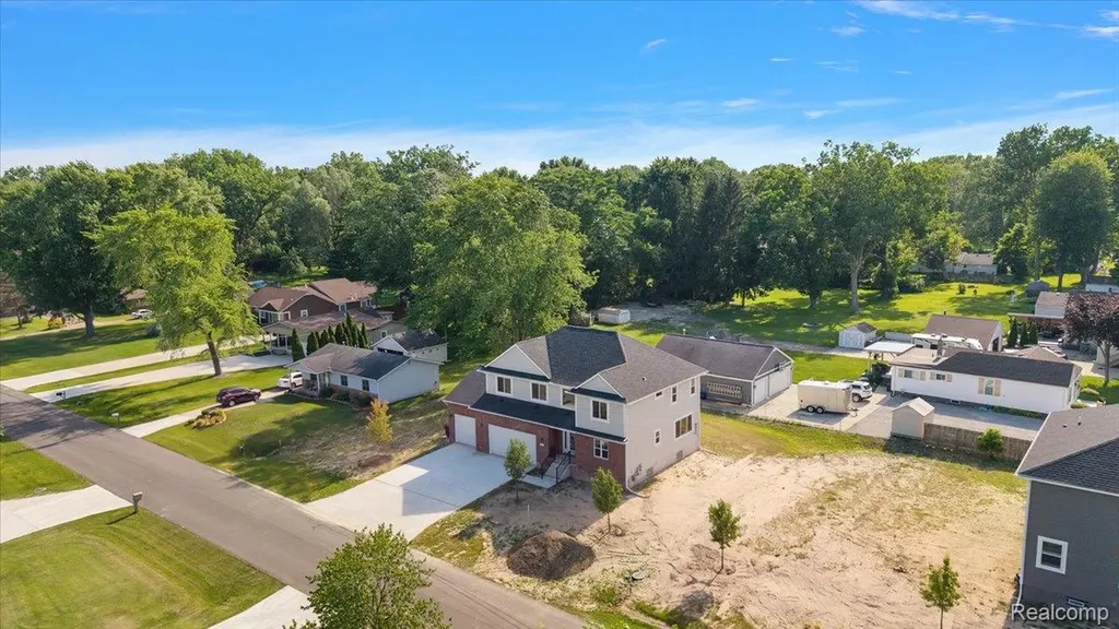 47515 Vanker Avenue Shelby Charter Township MI 48317