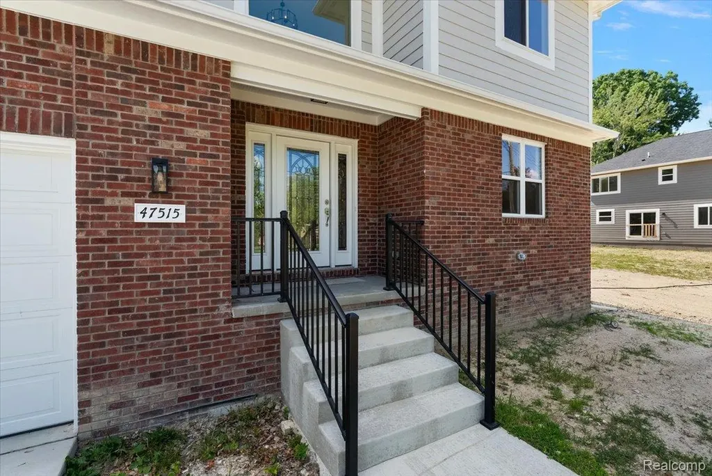 47515 Vanker Avenue Shelby Charter Township MI 48317