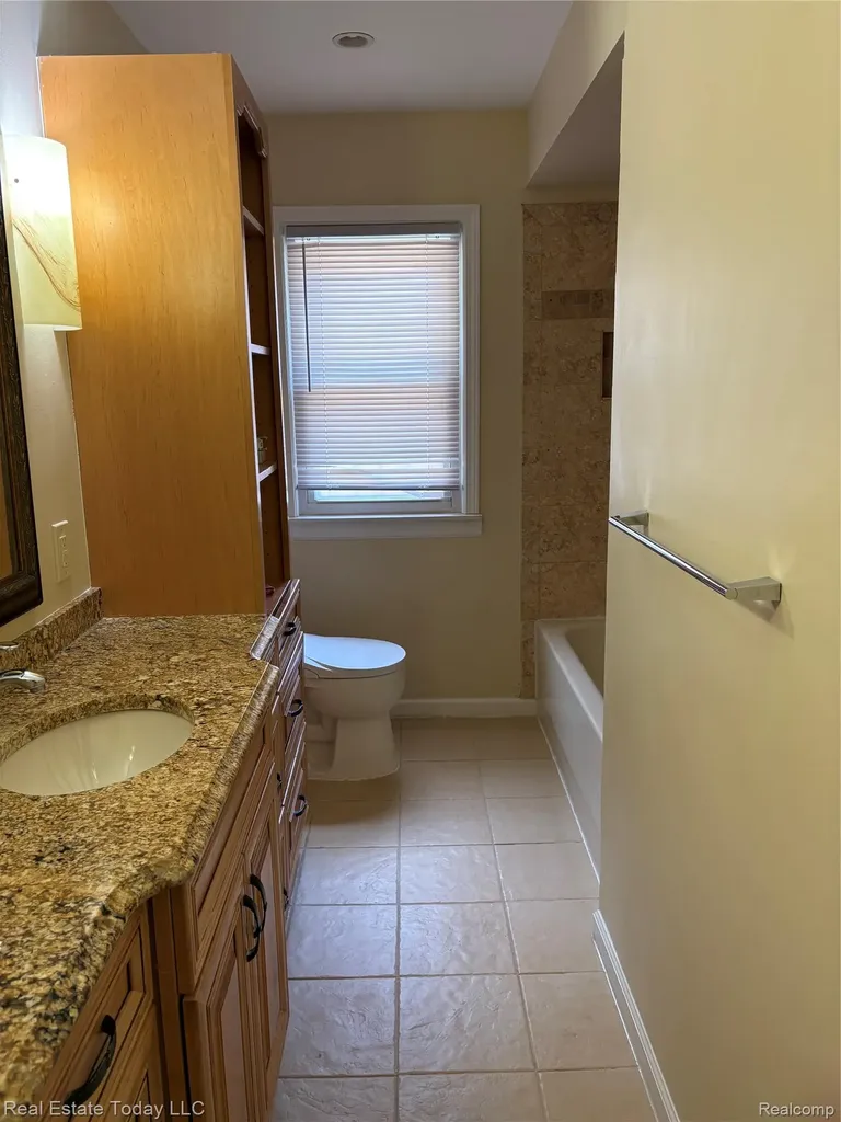 16557 Braile Street S Detroit City MI 48219
