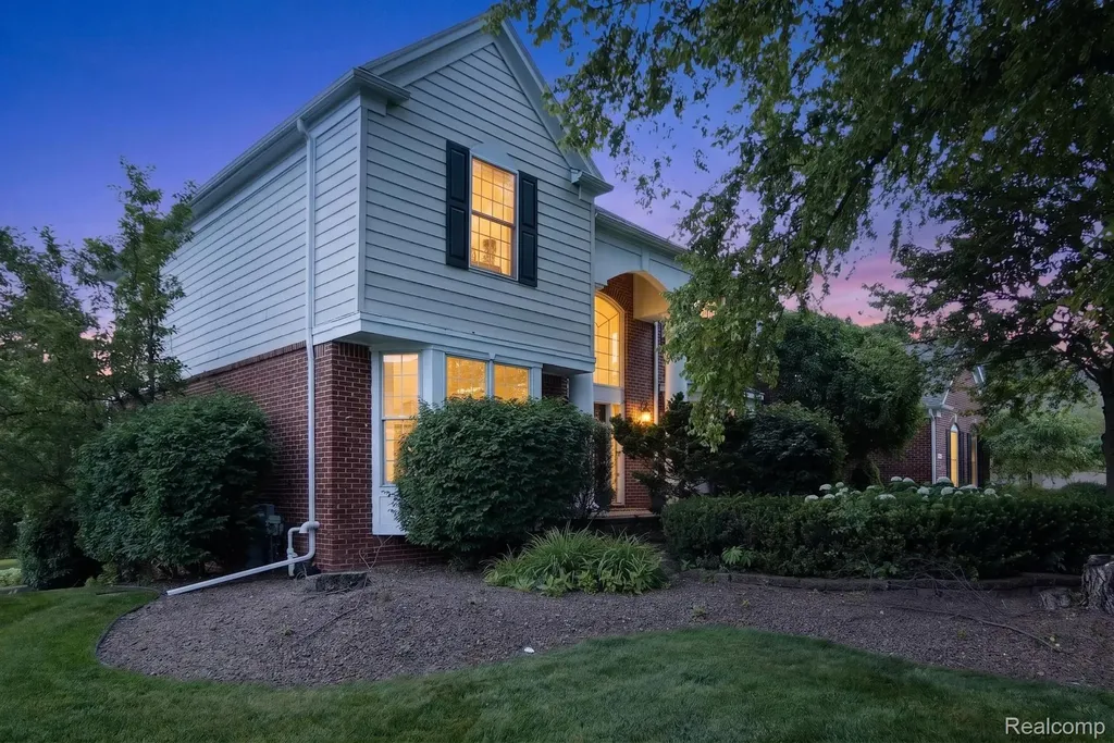 50295 Fellows Hill Drive Plymouth Charter Township MI 48170