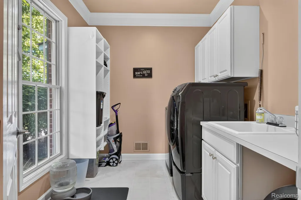 50295 Fellows Hill Drive Plymouth Charter Township MI 48170
