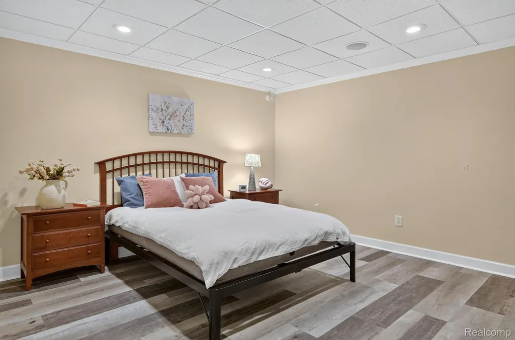 50295 Fellows Hill Drive Plymouth Charter Township MI 48170