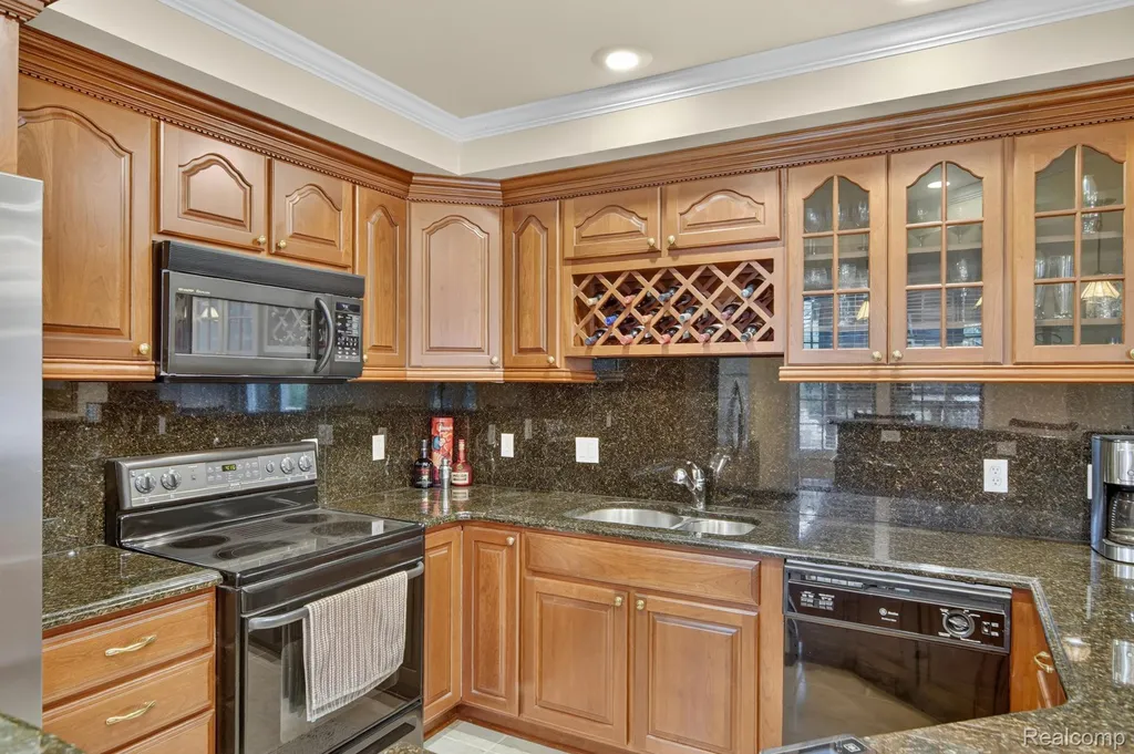 50295 Fellows Hill Drive Plymouth Charter Township MI 48170