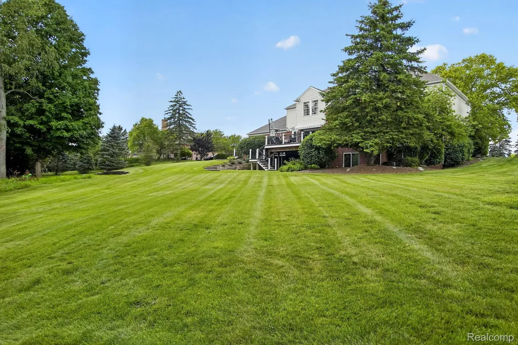 50295 Fellows Hill Drive Plymouth Charter Township MI 48170