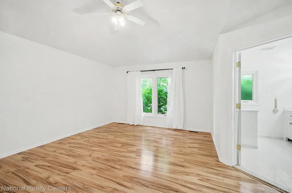 57837 Kaczmarek Drive Washington Township MI 48094