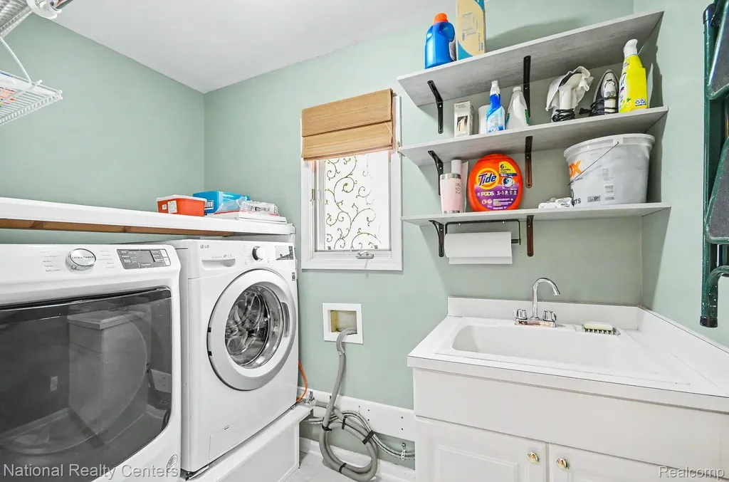 57837 Kaczmarek Drive Washington Township MI 48094
