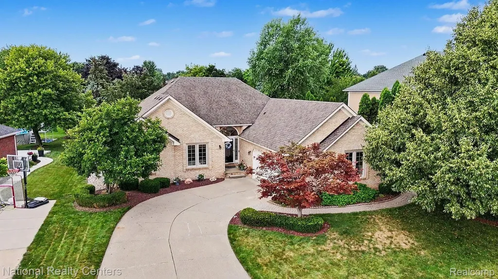 57837 Kaczmarek Drive Washington Township MI 48094