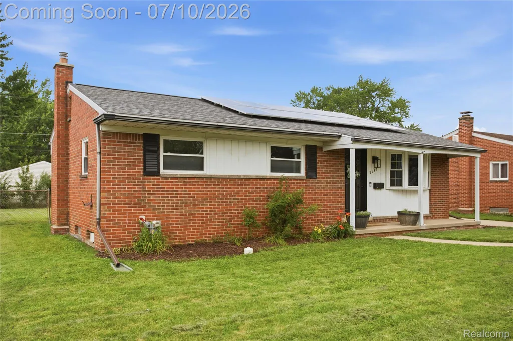 2147 Parliament Drive Sterling Heights City MI 48310
