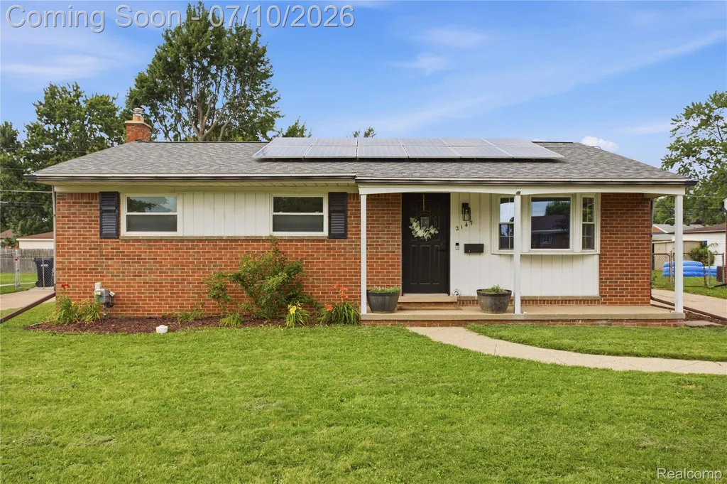 2147 Parliament Drive Sterling Heights City MI 48310