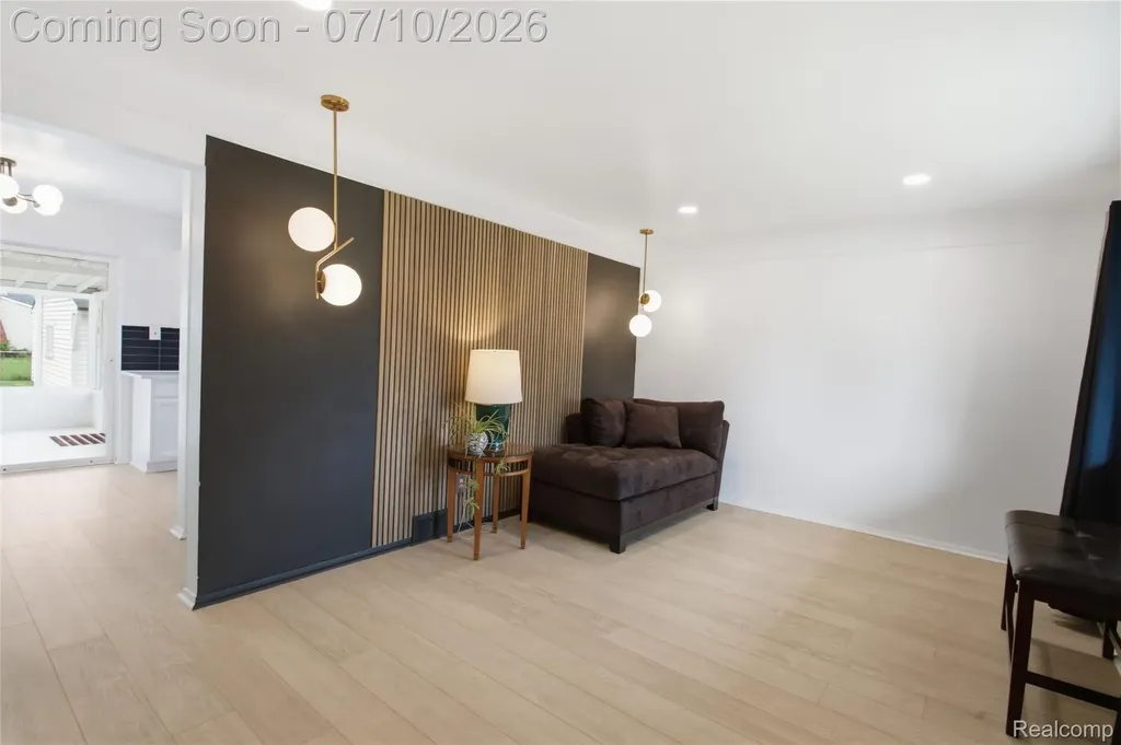 2147 Parliament Drive Sterling Heights City MI 48310