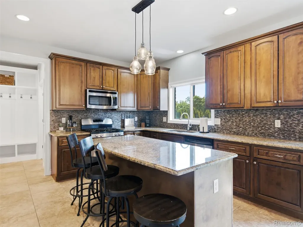 39218 Nautical Lane Harrison Charter Township MI 48045